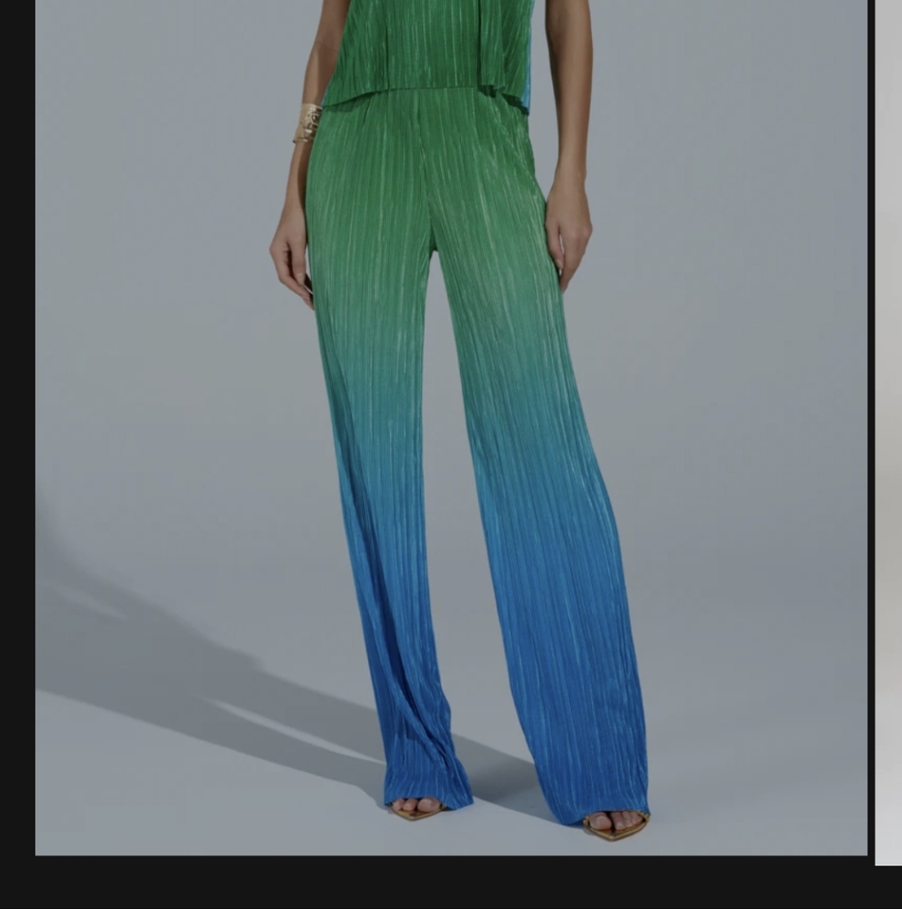 Green and Blue Women's Pleated Flowy Ombre Wide Leg Pants